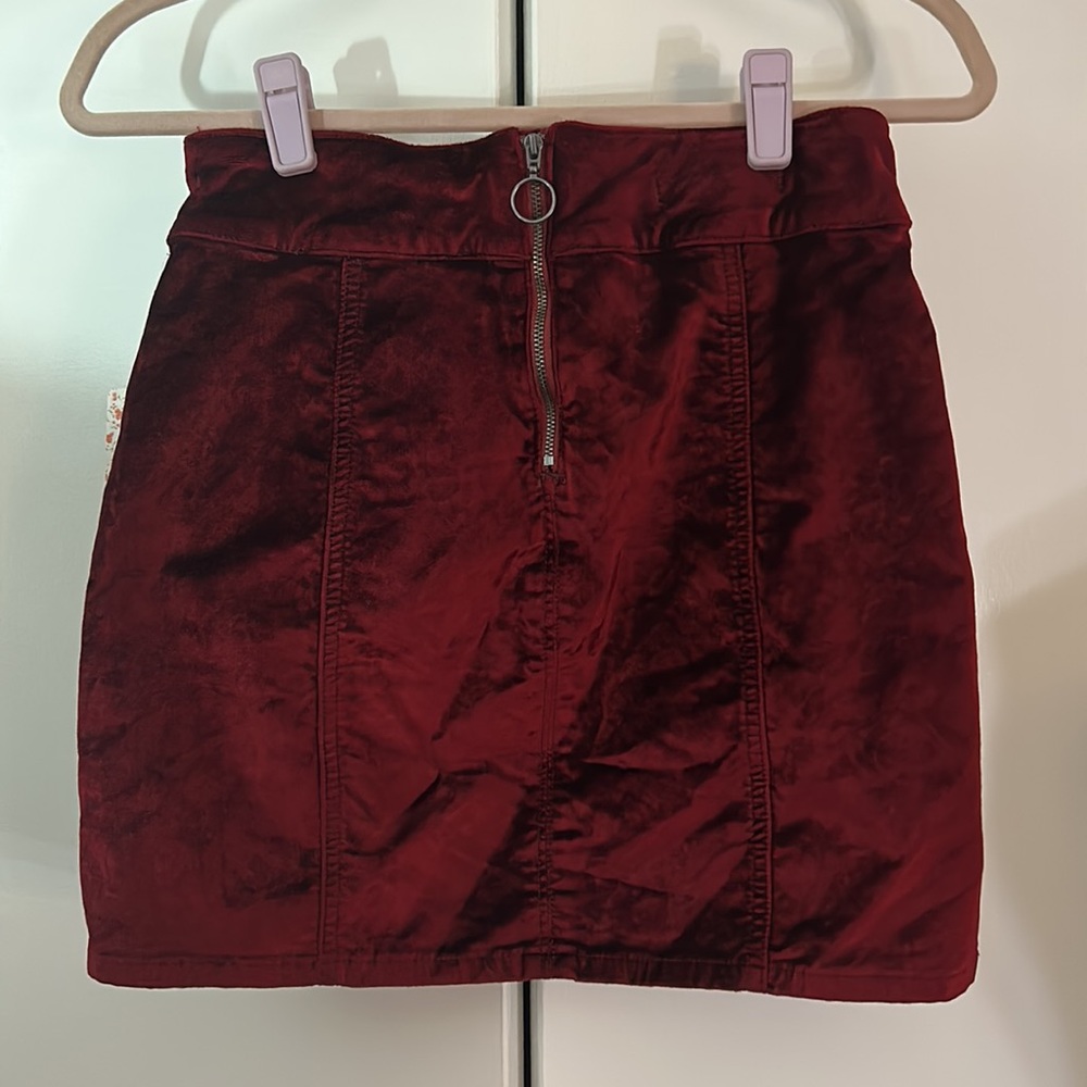 Nwt Red Velvet Size 26 - image 5